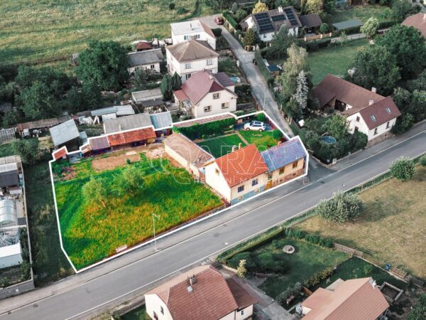 Prodej rodinného domu 4+1 s&nbsp;garáží a&nbsp;zahradou, Kácov